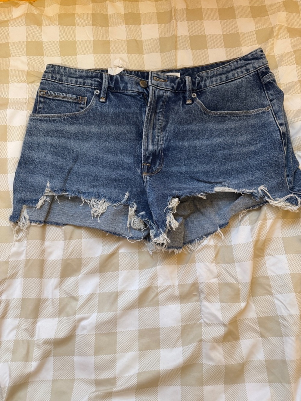 GOOD AMERICAN Classic Distressed Denim Shorts - Blue